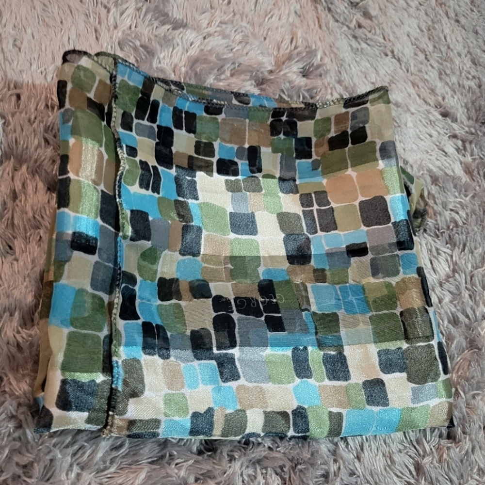 Mosaic tile patterned polyester scarf
